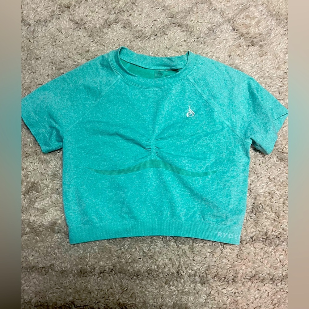 Crop shirt
